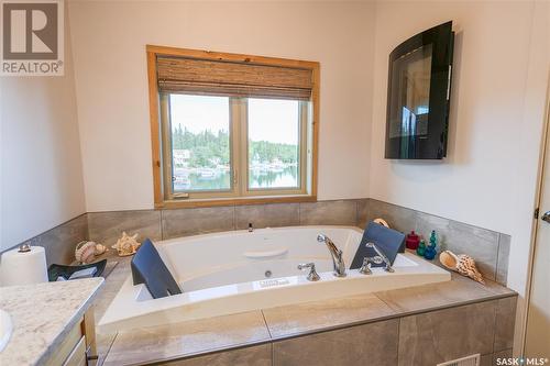 105 Janice Place, Emma Lake, SK - Indoor Photo Showing Bathroom
