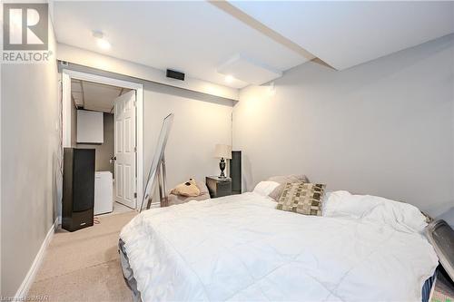 14 Williamsburg Road Unit# 48, Kitchener, ON - Indoor Photo Showing Bedroom