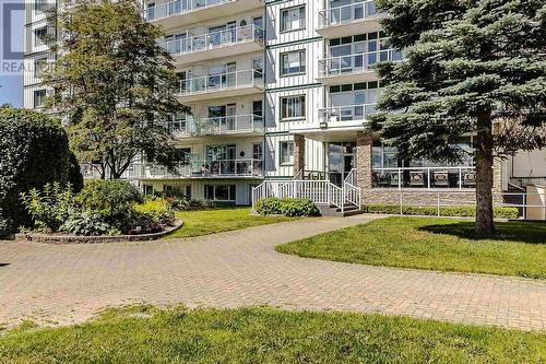 99 Pine St # 202, Sault Ste. Marie, ON - Outdoor With Balcony With Facade