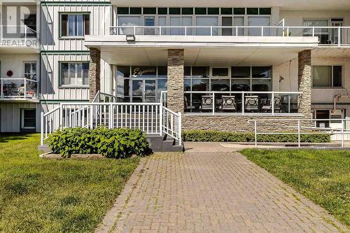 99 Pine St # 202, Sault Ste. Marie, ON - Outdoor With Balcony With Facade