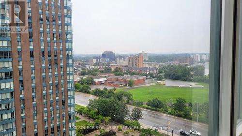 1410 - 145 Hillcrest Avenue, Mississauga, ON - Outdoor
