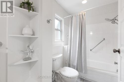 75A Garden Avenue, Toronto, ON - Indoor Photo Showing Bathroom