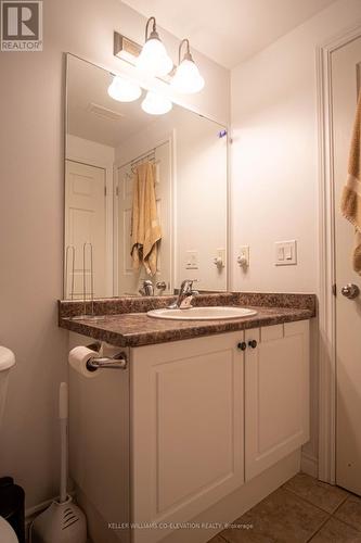 502 - 47 Caroline Street N, Hamilton, ON - Indoor Photo Showing Bathroom