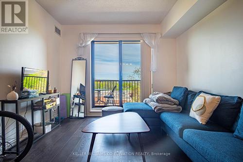 502 - 47 Caroline Street N, Hamilton, ON - Indoor Photo Showing Living Room