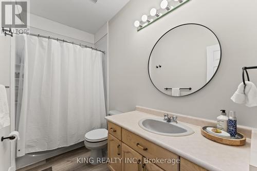 11 Daimler Drive, Kitchener, ON - Indoor Photo Showing Bathroom