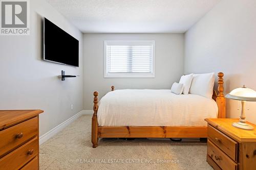 80 Taylor Drive, East Luther Grand Valley (Grand Valley), ON - Indoor Photo Showing Bedroom