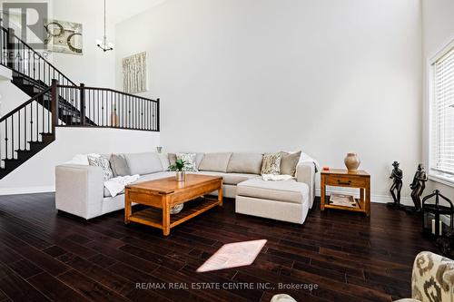 80 Taylor Drive, East Luther Grand Valley (Grand Valley), ON - Indoor Photo Showing Living Room