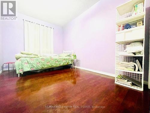 32 - 10 Cadham Boulevard, Hamilton, ON - Indoor Photo Showing Bedroom