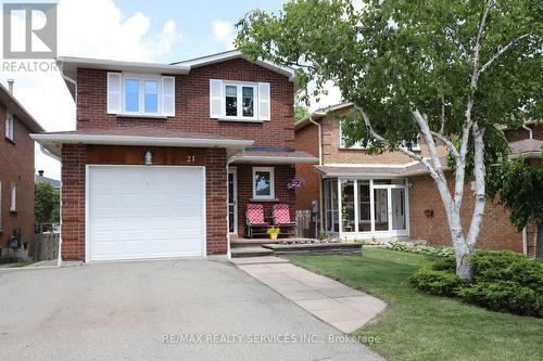 21 Shenstone Avenue, Brampton, ON - Outdoor With Facade