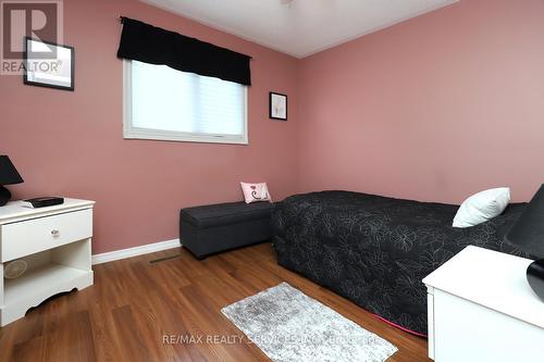21 Shenstone Avenue, Brampton, ON - Indoor Photo Showing Bedroom