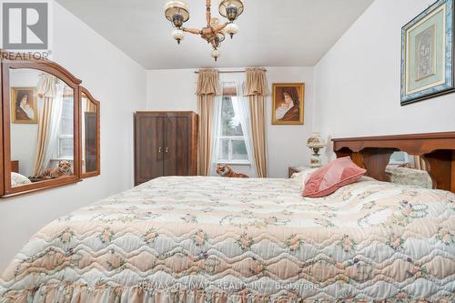 21 Hartley Avenue, Toronto, ON - Indoor Photo Showing Bedroom