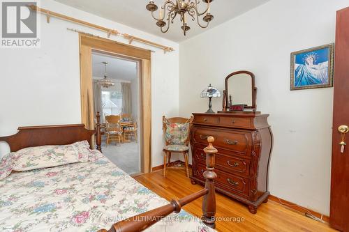 21 Hartley Avenue, Toronto, ON - Indoor Photo Showing Bedroom