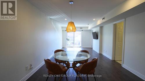 202 - 3069 Lake Shore Boulevard, Toronto, ON - Indoor Photo Showing Dining Room