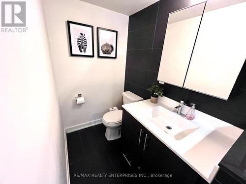 Th1 - 11 Superior Avenue, Toronto (Mimico), ON - Indoor Photo Showing Bathroom