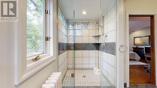 185 High Park Avenue, Toronto, ON - Indoor Photo Showing Bathroom