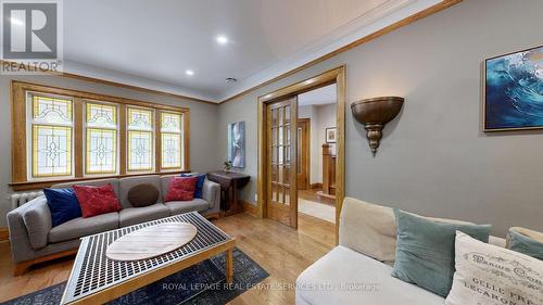 185 High Park Avenue, Toronto, ON - Indoor Photo Showing Living Room