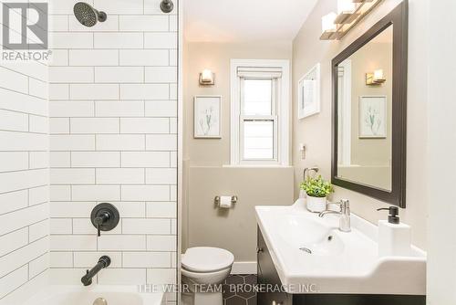 101 Newmarket Avenue, Toronto, ON - Indoor Photo Showing Bathroom