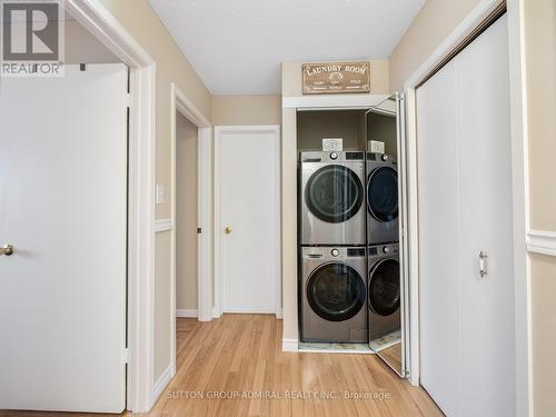 1934 Malden Crescent, Pickering, ON - Indoor Photo Showing Laundry Room