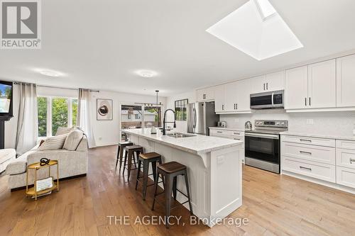 2245 Sproule Street, Innisfil, ON - Indoor Photo Showing Kitchen