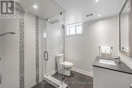 25 Alanmeade Crescent, Toronto, ON - Indoor Photo Showing Bathroom