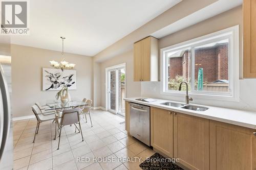 14 Aubergine Street, Richmond Hill, ON - Indoor