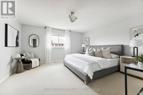 14 Aubergine Street, Richmond Hill, ON - Indoor Photo Showing Bedroom