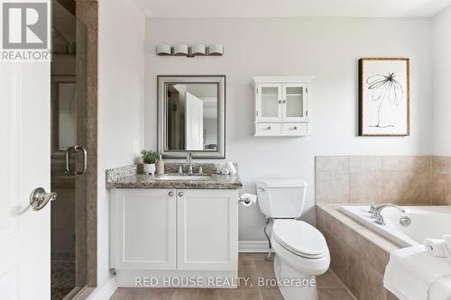 14 Aubergine Street, Richmond Hill, ON - Indoor Photo Showing Bathroom