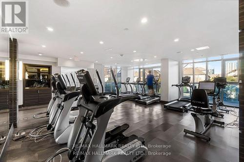 610 - 9471 Yonge Street, Richmond Hill, ON - Indoor Photo Showing Gym Room