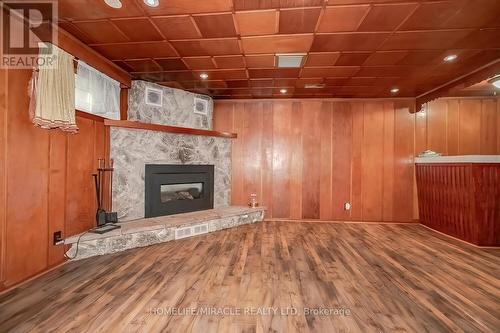 31 Alderbury Crescent, Brampton, ON - Indoor Photo Showing Living Room With Fireplace