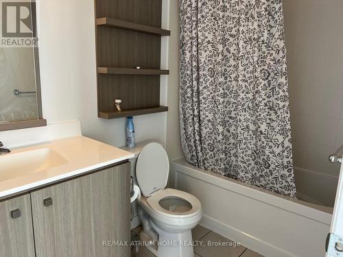2210 - 275 Yorkland Road, Toronto, ON - Indoor Photo Showing Bathroom