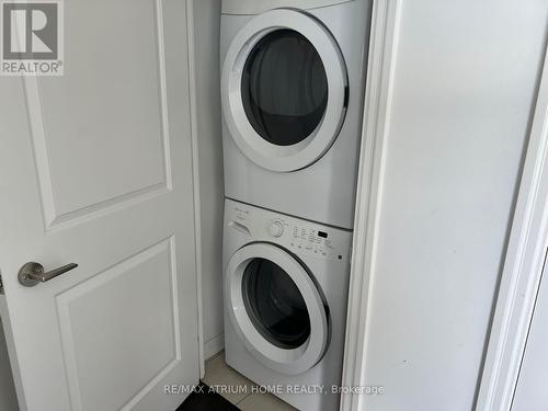 2210 - 275 Yorkland Road, Toronto, ON - Indoor Photo Showing Laundry Room