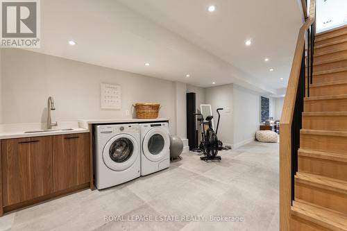 1B Ivy Avenue, Toronto, ON - Indoor Photo Showing Laundry Room