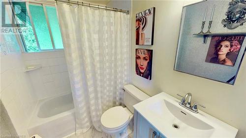 78 Whitney Avenue, North Bay, ON - Indoor Photo Showing Bathroom