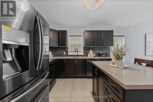 17 Briarwood Avenue, Kawartha Lakes, ON - Indoor Photo Showing Kitchen With Upgraded Kitchen