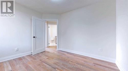 2115 Dufferin Street, Toronto, ON - Indoor Photo Showing Other Room