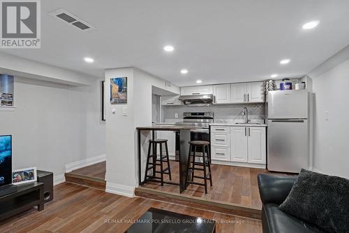 2115 Dufferin Street, Toronto, ON - Indoor Photo Showing Kitchen