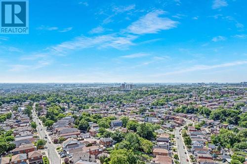 2115 Dufferin Street, Toronto, ON - Outdoor With View