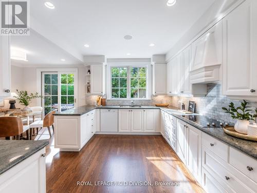 73 Rochester Avenue, Toronto, ON - Indoor Photo Showing Kitchen With Upgraded Kitchen