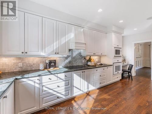 73 Rochester Avenue, Toronto, ON - Indoor Photo Showing Kitchen With Upgraded Kitchen