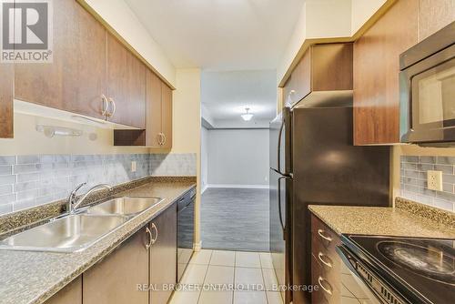 225 - 35 Saranac Boulevard, Toronto, ON - Indoor Photo Showing Kitchen With Double Sink