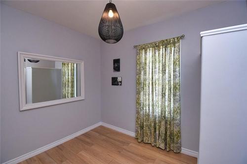 86 Graham Avenue S, Hamilton, ON - Indoor Photo Showing Other Room