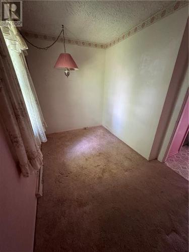 1136 Victoria Street, Petawawa, ON - Indoor Photo Showing Other Room