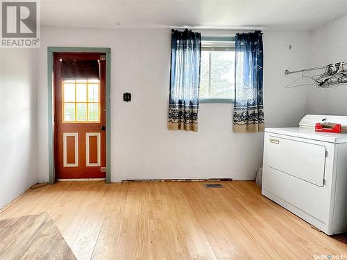 210 Quappelle Avenue, Rocanville, SK - Indoor Photo Showing Laundry Room