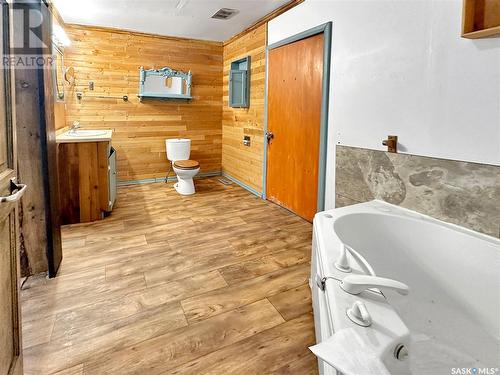 210 Quappelle Avenue, Rocanville, SK - Indoor Photo Showing Bathroom