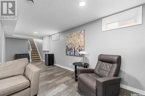 204 Athabasca Street W, Moose Jaw, SK - Indoor