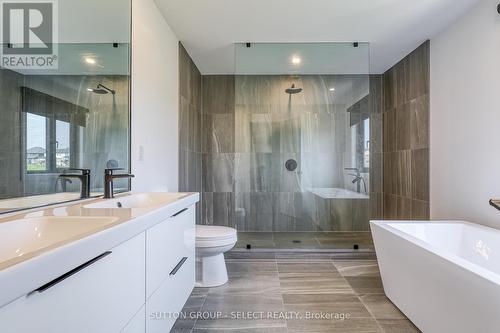 61 Crestview Drive, Middlesex Centre (Kilworth), ON - Indoor Photo Showing Bathroom