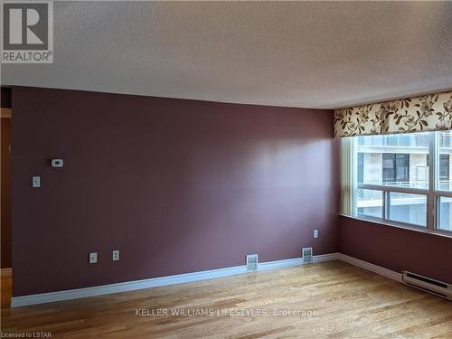 905 - 155 Kent Street, London, ON - Indoor Photo Showing Other Room
