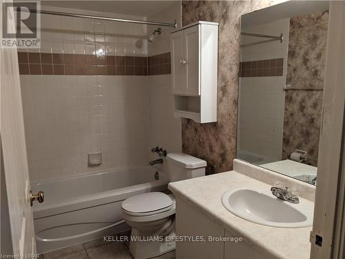 905 - 155 Kent Street, London, ON - Indoor Photo Showing Bathroom