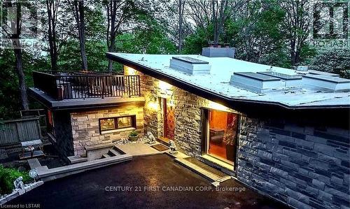 484 Westmount Drive, London, ON - Outdoor