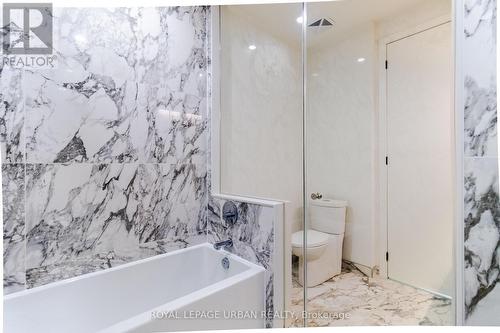 307 - 14 Dewhurst Boulevard, Toronto, ON - Indoor Photo Showing Bathroom